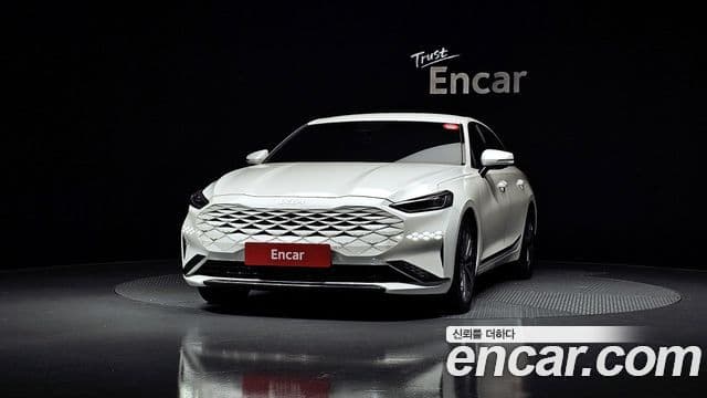 Kia K8 Signature, 2022 3