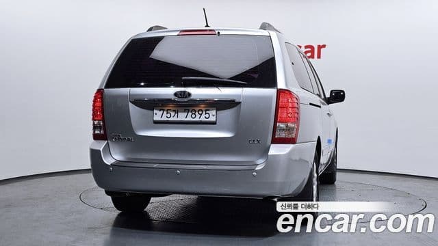 Kia Carnival R топовая версия, 2012 4