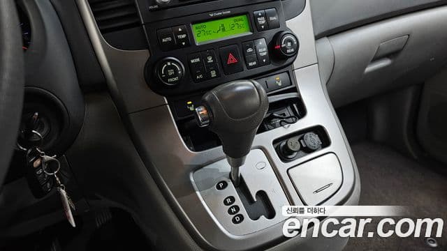 Kia Carnival R топовая версия, 2012 9
