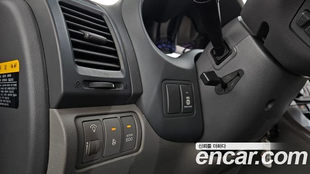 Kia Carnival R топовая версия, 2012 15