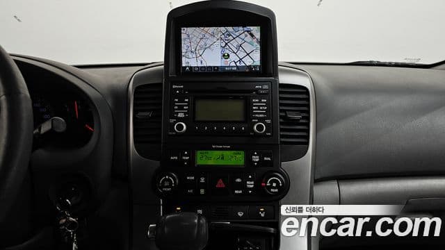Kia Carnival R топовая версия, 2012 17