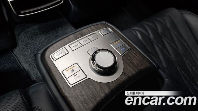 Genesis G80 (RG3) бензин 2.5 турбо AWD, 2025 19