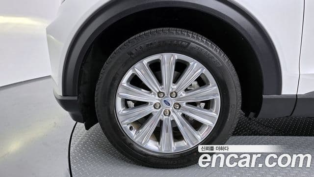 Ford Explorer 6세대 2.3 Limited 4WD, 2023 все фото