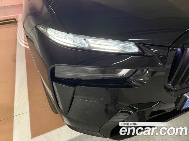 BMW X7 (G07) xDrive 40d M Sport 6인승, 2025 2