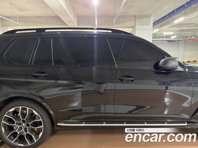 BMW X7 (G07) xDrive 40d M Sport 6인승, 2025 4