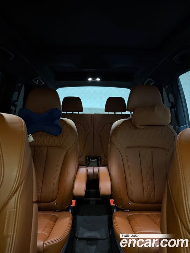 BMW X7 (G07) xDrive 40d M Sport 6인승, 2025 12