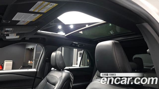 Ford Explorer 6세대 2.3 Limited 4WD, 2020 16