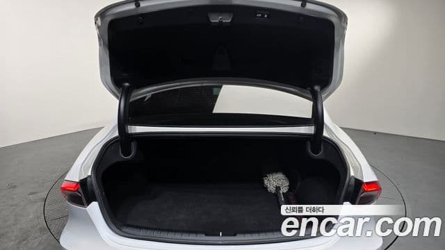 Hyundai The / новый New Grandeur IG гибрид Le Blanc, 2022 20