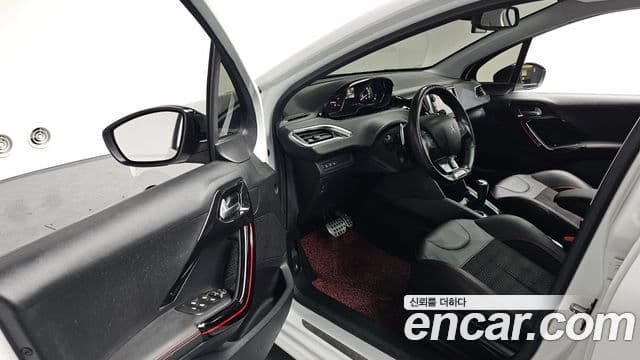 Peugeot 208 1.6 BlueHDi GT Line 5도어, 2018 10