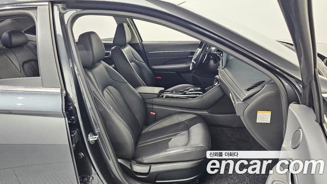 Hyundai Sonata гибрид (DN8) Premium Plus, 2022 13