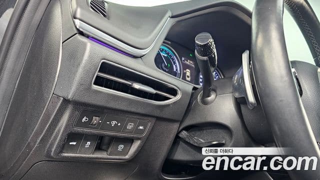 Hyundai Sonata гибрид (DN8) Premium Plus, 2022 15