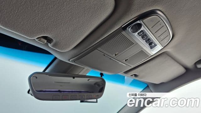 Genesis G90 Premium Luxury, 2019 18