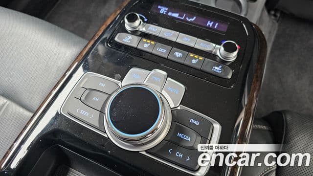 Genesis G90 Premium Luxury, 2019 19