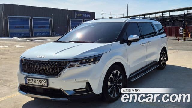Kia Carnival 4세대 Signature, 2023 1