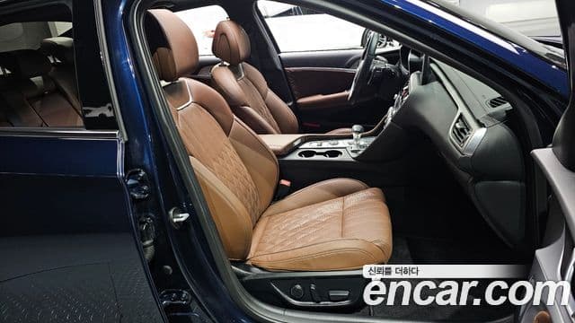 Genesis G70 Elite, 2019 10