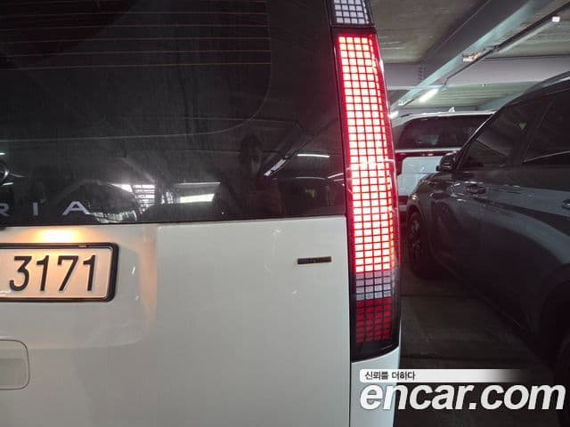 Hyundai Staria Prestige, 2024 1