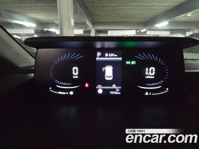 Hyundai Staria Prestige, 2024 все фото