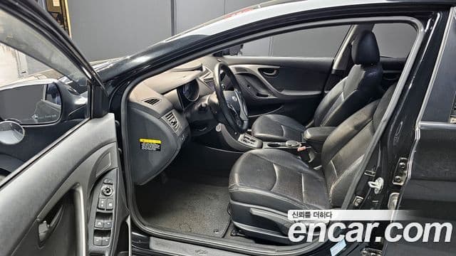 Hyundai Avante MD Luxury, 2011 10