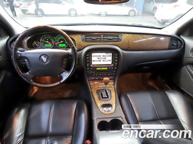 Jaguar S-TYPE, 2006 7