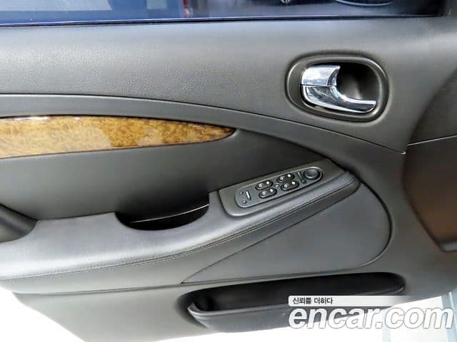 Jaguar S-TYPE, 2006 12