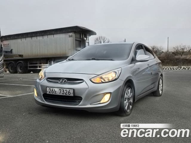 Hyundai Accent(новый кузов / новое поколение) Modern, 2015 1