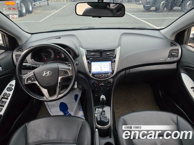 Hyundai Accent(новый кузов / новое поколение) Modern, 2015 9
