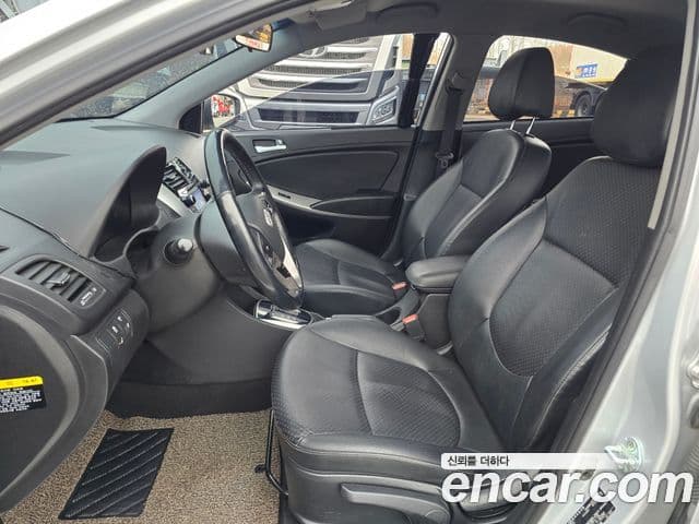 Hyundai Accent(новый кузов / новое поколение) Modern, 2015 12