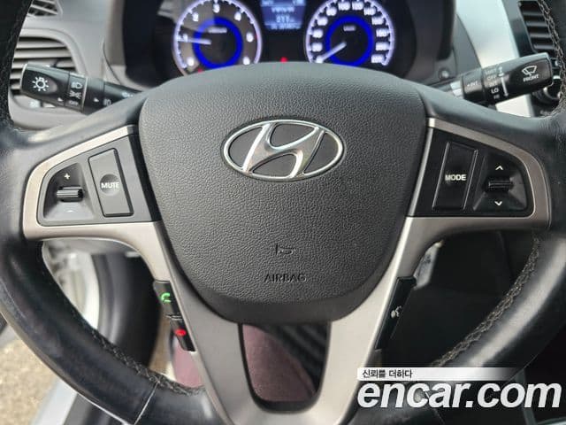 Hyundai Accent(новый кузов / новое поколение) Modern, 2015 17