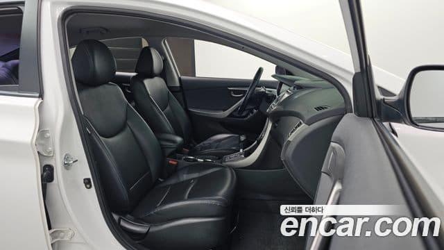 Hyundai Avante MD M16 GDI Avenue, 2014 11