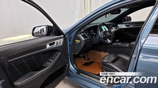 Genesis G80 Sport, 2017 10