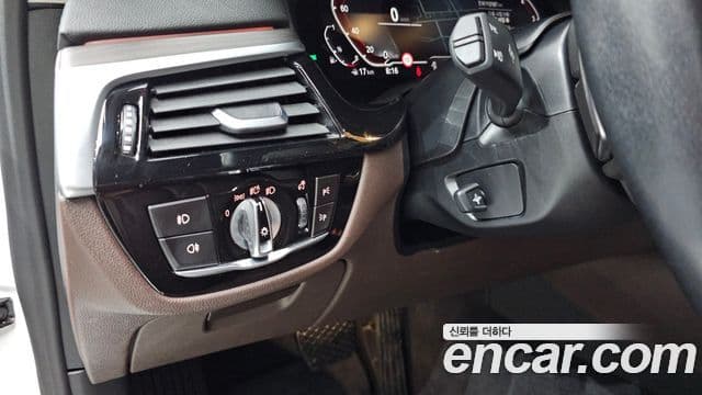 BMW 5시리즈 (G30) 530i xDrive Luxury Plus, 2020 18