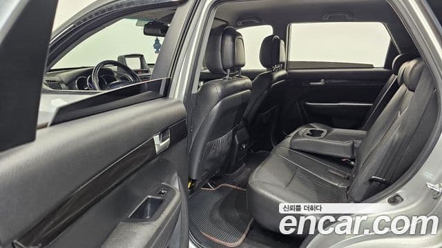 Kia Sorento R топовая версия, 2011 11