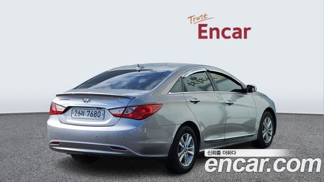 Hyundai YF Sonata LPI top, 2010 2