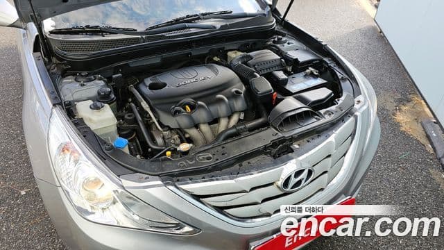 Hyundai YF Sonata LPI top, 2010 6