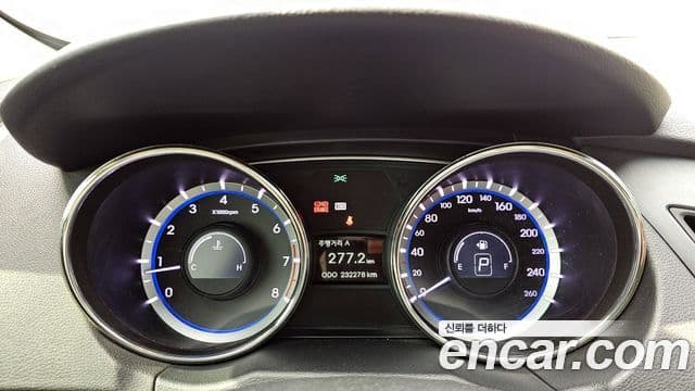 Hyundai YF Sonata LPI top, 2010 8