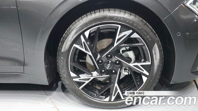 Kia The / новый New K5 3세대 Signature, 2025 6