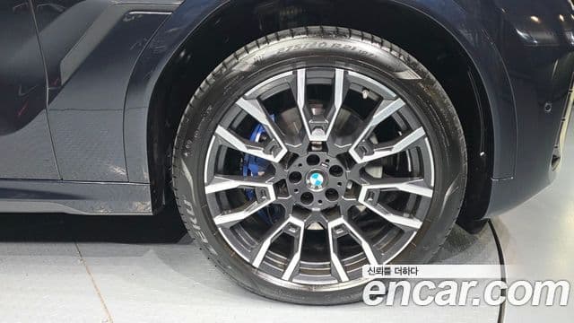 BMW X6 (G06) xDrive40i M Sport, 2025 все фото