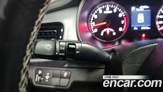 Kia Stonic Trendy, 2019 16