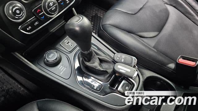 Jeep Cherokee(KL) 2.4 Limited AWD, 2022 9