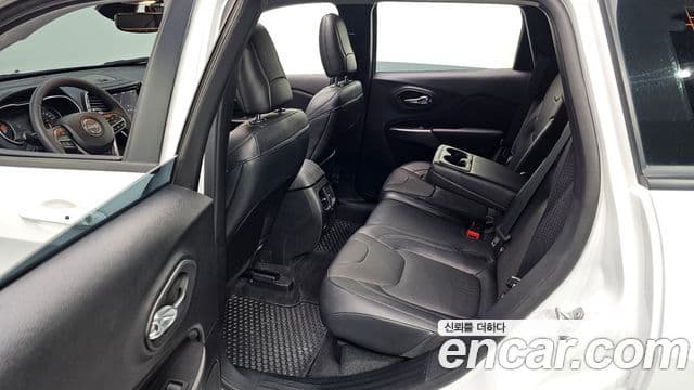 Jeep Cherokee(KL) 2.4 Limited AWD, 2022 11