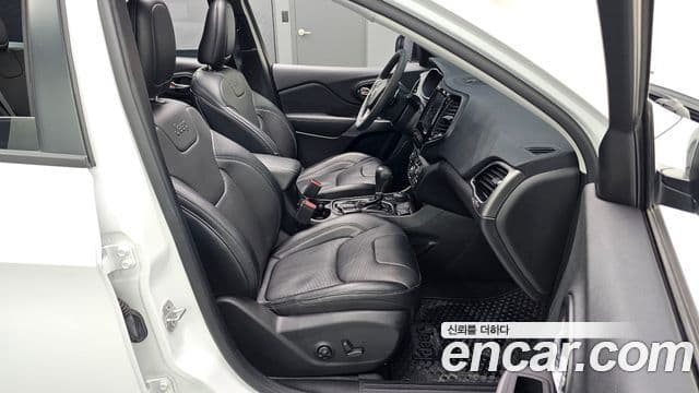 Jeep Cherokee(KL) 2.4 Limited AWD, 2022 12