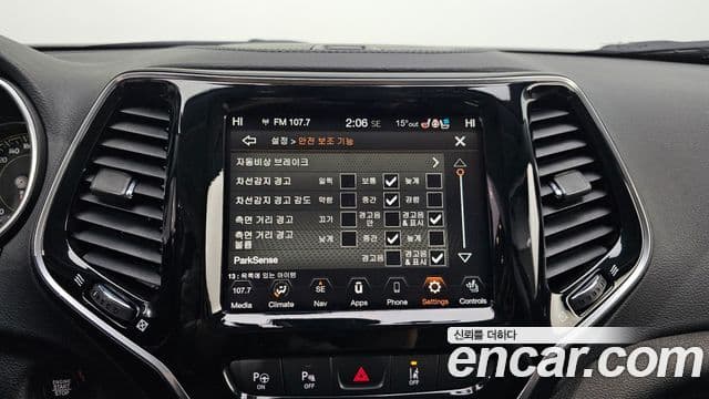 Jeep Cherokee(KL) 2.4 Limited AWD, 2022 17