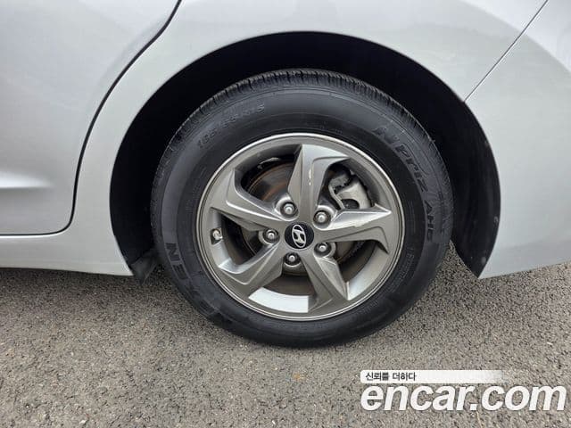 Hyundai Avante AD 1.6 GDI Smart, 2017 все фото