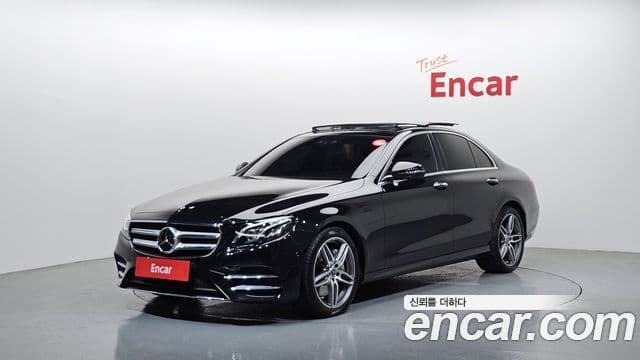 Mercedes-Benz E-класс W213 AMG Line, 2020 1