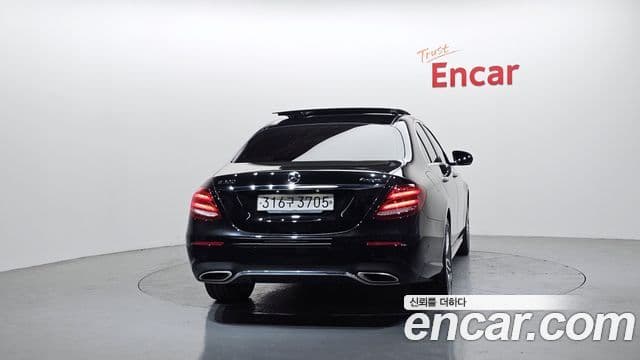 Mercedes-Benz E-класс W213 AMG Line, 2020 4