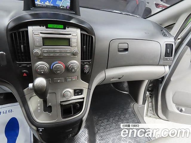 Hyundai Grand Starex 4WD кемпер, 2015 17