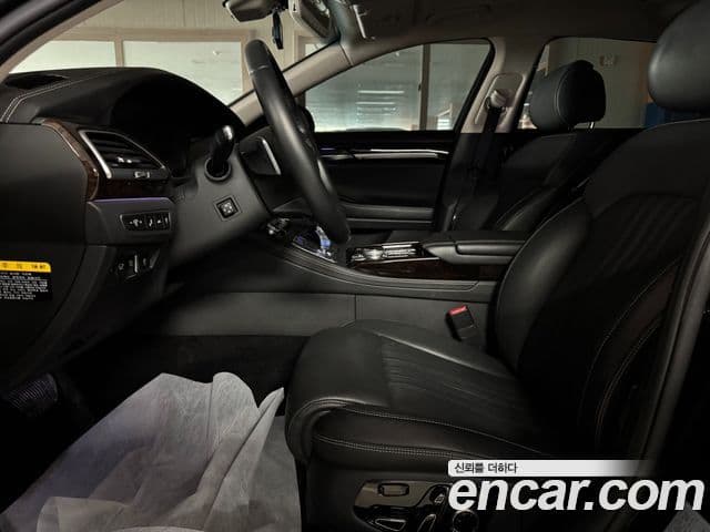 Genesis G90 Premium Luxury, 2021 10