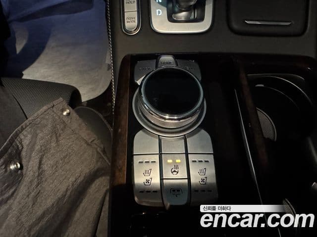 Genesis G90 Premium Luxury, 2021 16