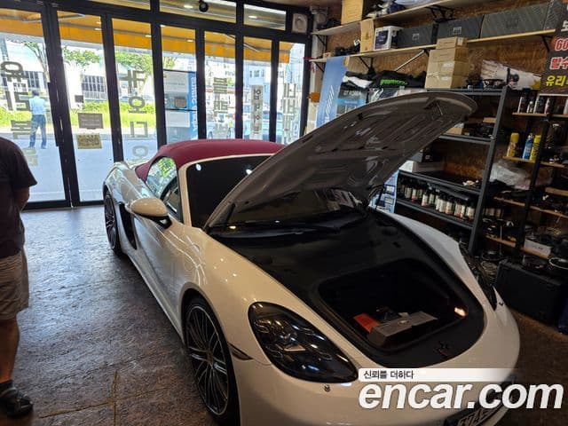 Porsche 718 Boxster, 2017 9