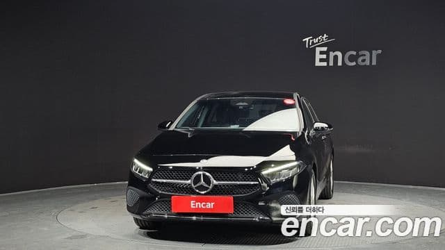 Mercedes-Benz A-класс W177 A220 хэтчбек, 2025 3